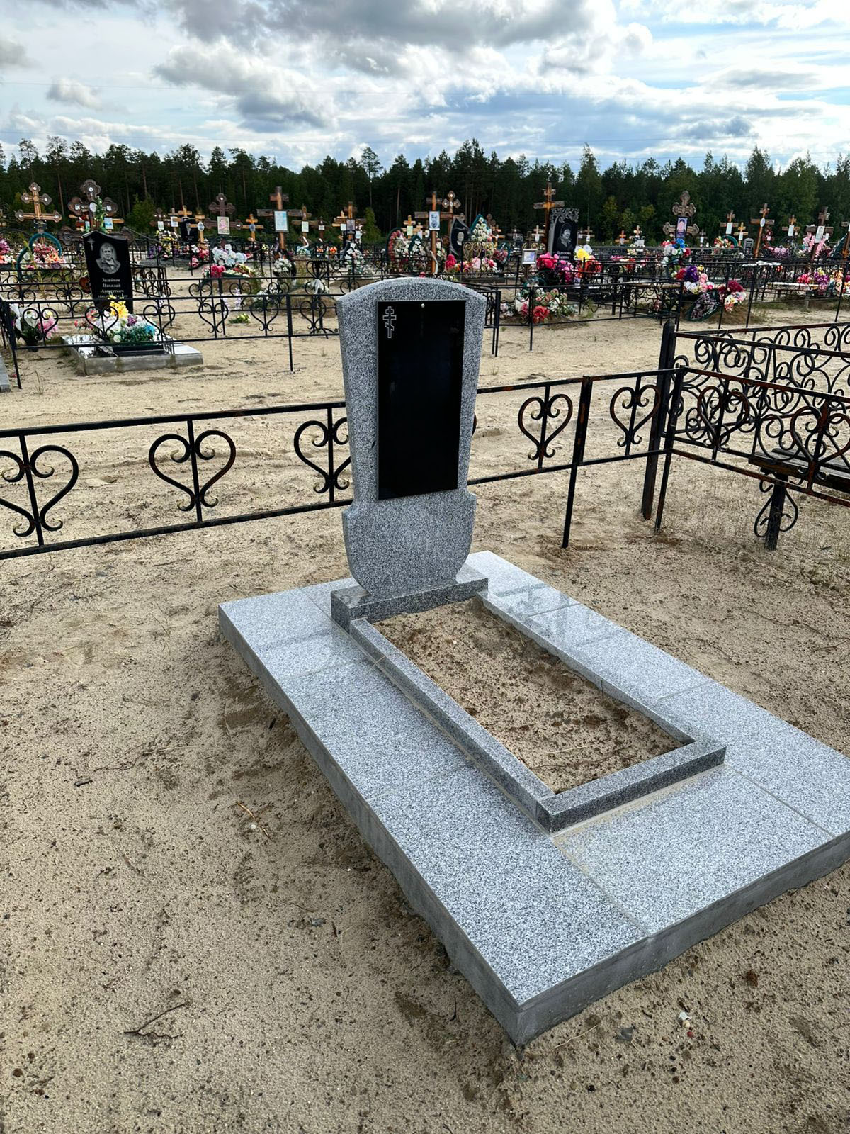 Виды гранита для памятников и благоустройства — «Мир Камня»