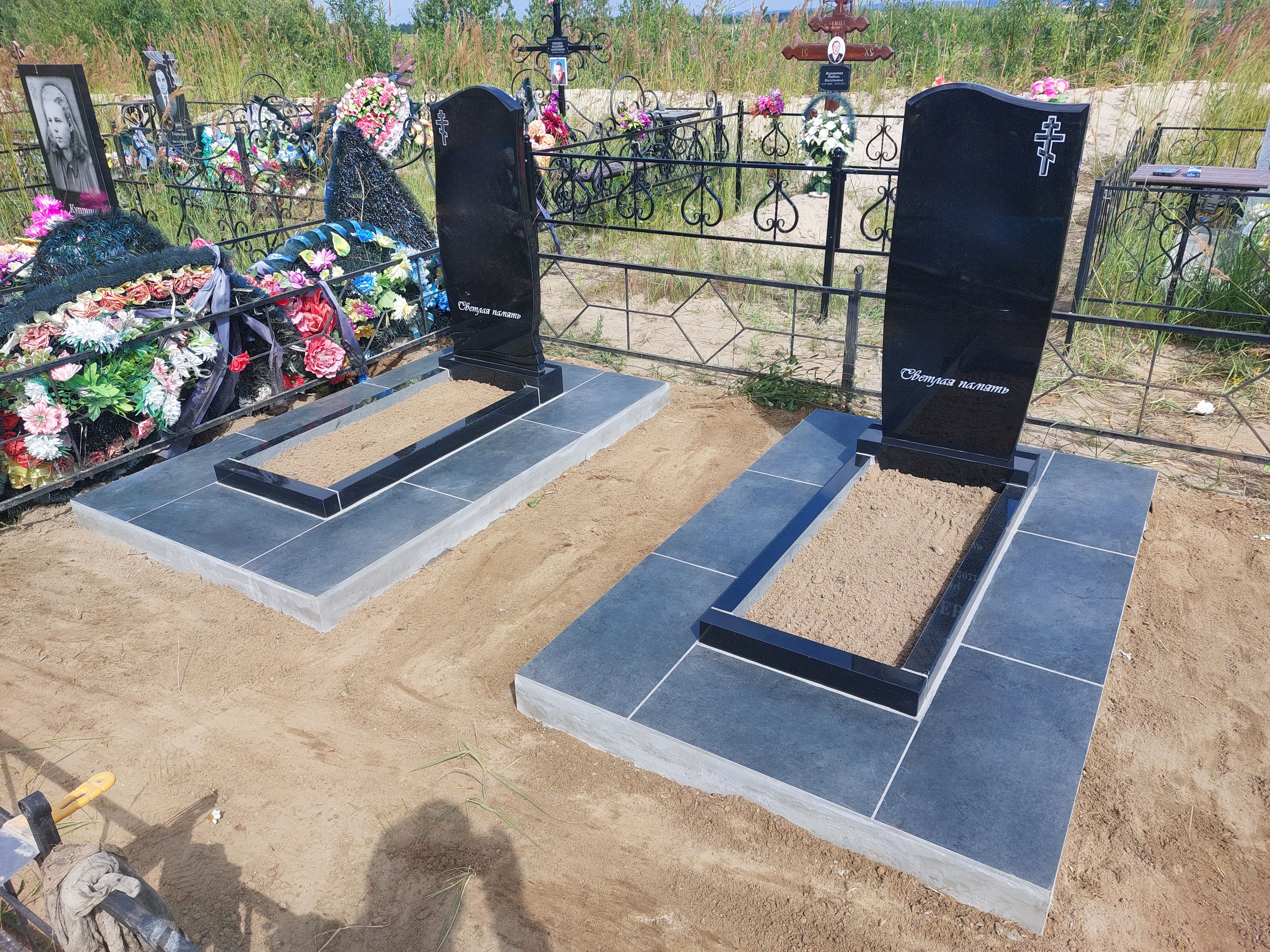 фото памятников из гранита каталог