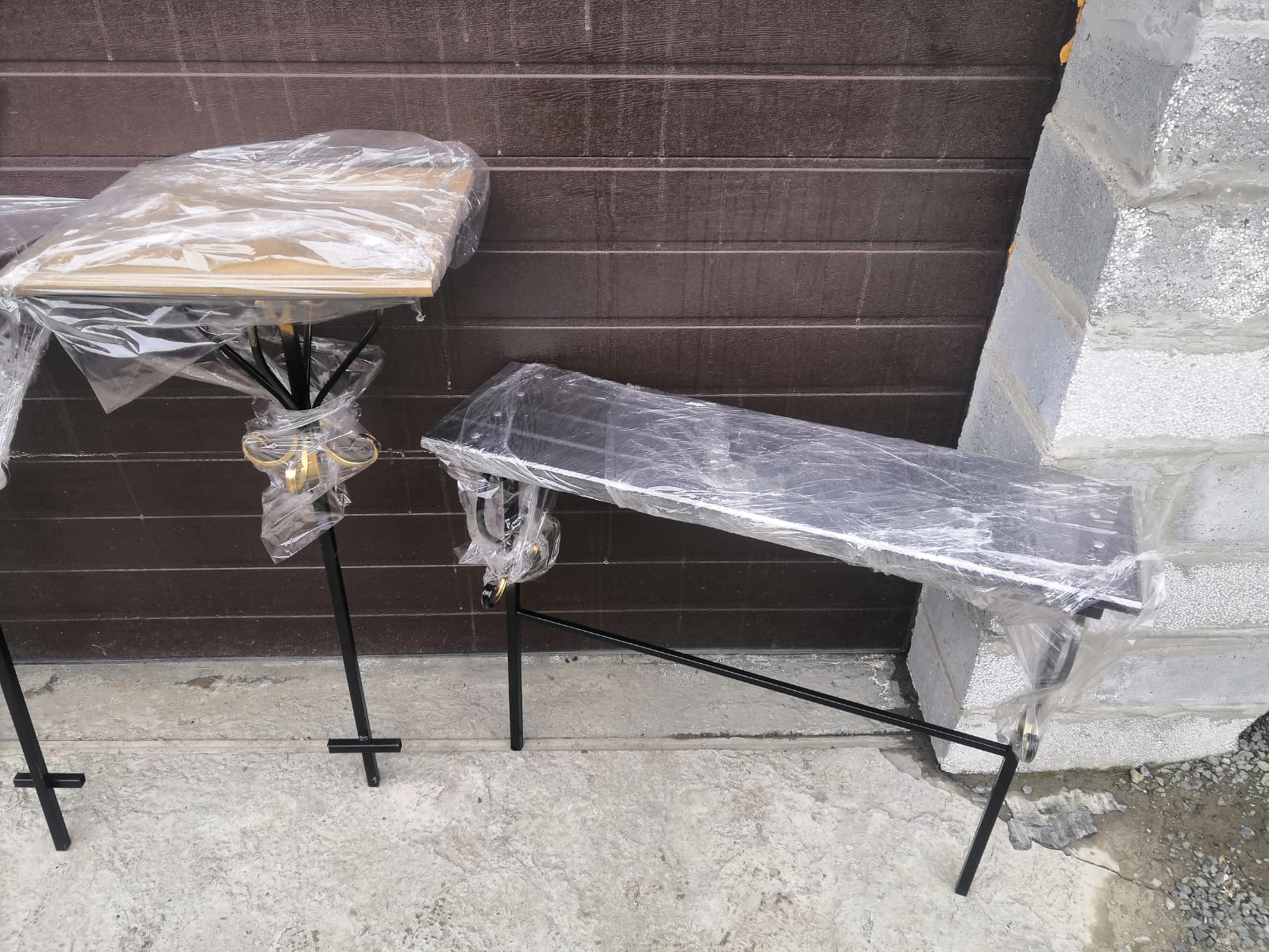 поставить лавочку на кладбище